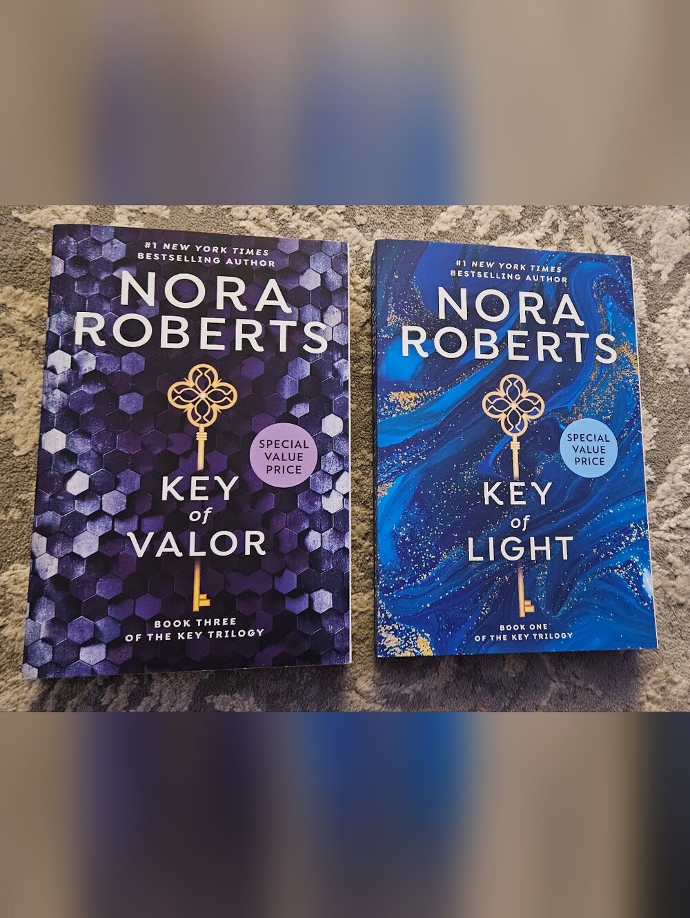 Key of Light & Key Of Valor Nora Roberts
